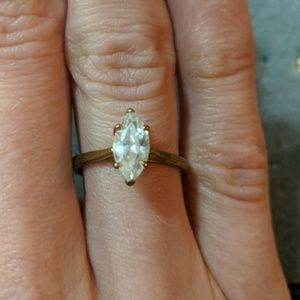 Vintage oval cut crystal ring